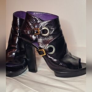 SERGIO ROSSI-size 41- patent leather peep-toe bootie in tornasol black shoes